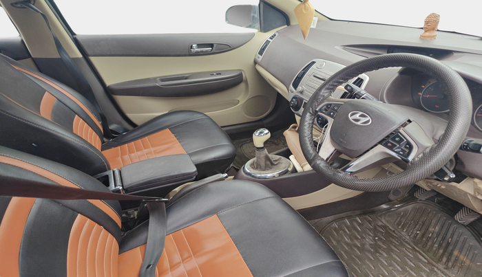 2011 Hyundai i20 SPORTZ 1.4 CRDI, Diesel, Manual, 76,146 km, interior