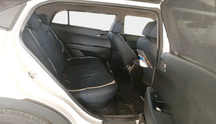 2016 Hyundai Creta SX PLUS 1.6 PETROL, Petrol, Manual, 1,04,931 km, interior