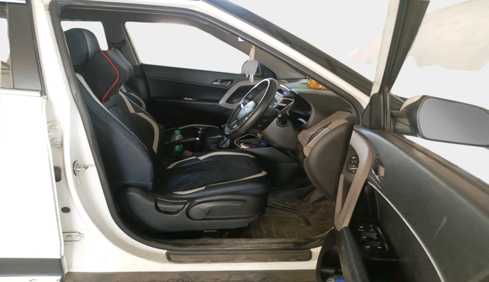 2016 Hyundai Creta SX PLUS 1.6 PETROL, Petrol, Manual, 1,04,931 km, interior