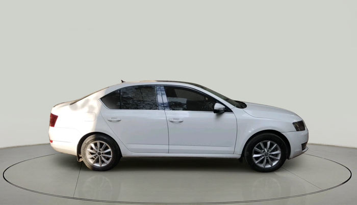 2016 Skoda Octavia STYLE PLUS AT 1.8 TSI, Petrol, Automatic, 92,574 km, exterior