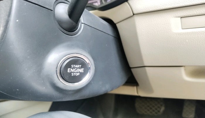 2016 Skoda Octavia STYLE PLUS AT 1.8 TSI, Petrol, Automatic, 92,574 km, interior