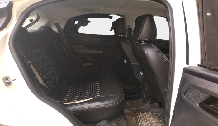 2024 Tata PUNCH ADVENTURE RHYTHM CNG MT, Petrol, Manual, 11,583 km, interior