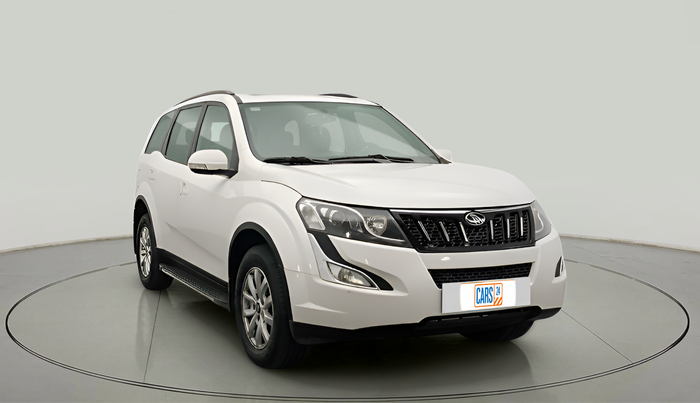 2016 Mahindra XUV500 W10 AT, Diesel, Automatic, 73,640 km, exterior