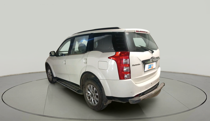2016 Mahindra XUV500 W10 AT, Diesel, Automatic, 73,640 km, exterior