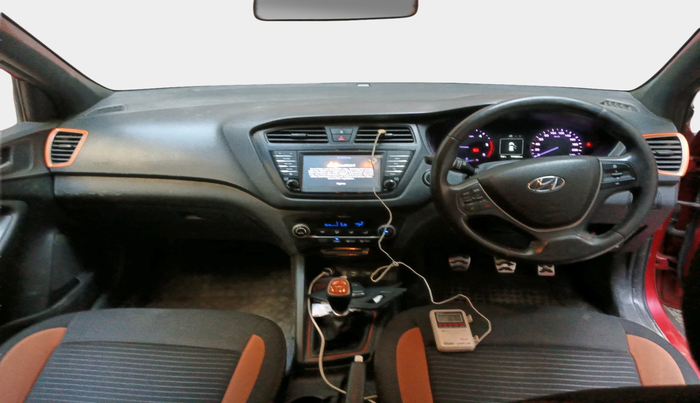 2016 Hyundai i20 Active 1.4 SX, Diesel, Manual, 1,04,950 km, interior