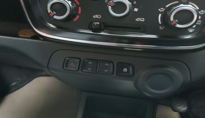 2016 Renault Kwid RXT 0.8, Petrol, Manual, 72,545 km, interior