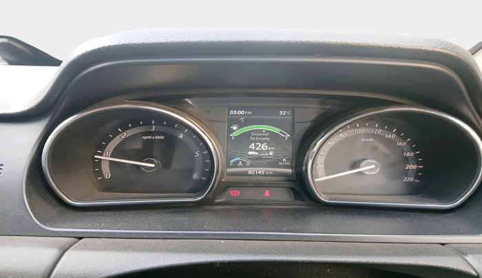 2017 Tata Hexa XT 4X2 6 STR, Diesel, Manual, 82,145 km, interior