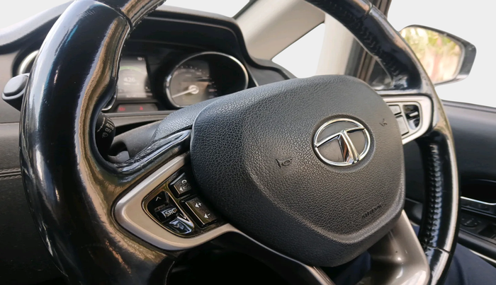 2017 Tata Hexa XT 4X2 6 STR, Diesel, Manual, 82,145 km, interior