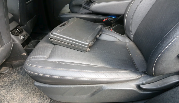 2017 Tata Hexa XT 4X2 6 STR, Diesel, Manual, 82,145 km, interior