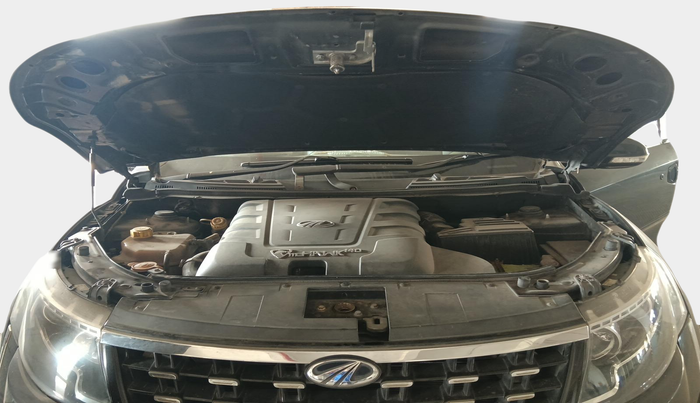 2015 Mahindra XUV500 W6, Diesel, Manual, 1,44,850 km, exterior