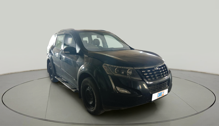 2015 Mahindra XUV500 W6, Diesel, Manual, 1,44,850 km, exterior