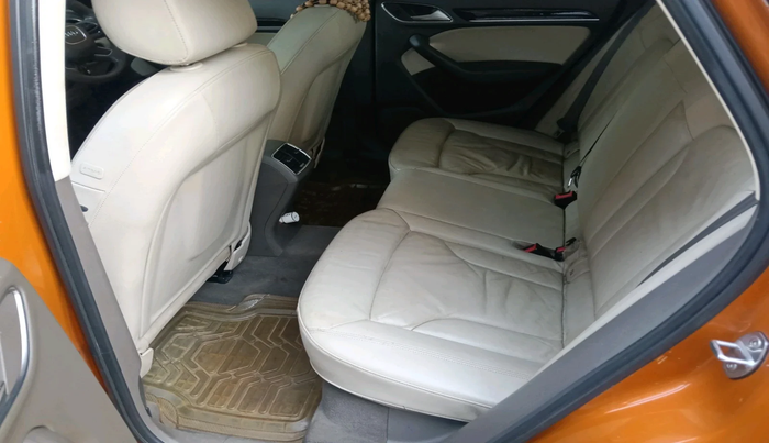 2013 Audi Q3 2.0 QUATTRO TDI AT, Diesel, Automatic, 1,09,741 km, interior