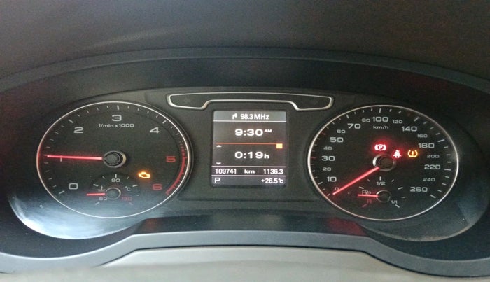 2013 Audi Q3 2.0 QUATTRO TDI AT, Diesel, Automatic, 1,09,741 km, interior