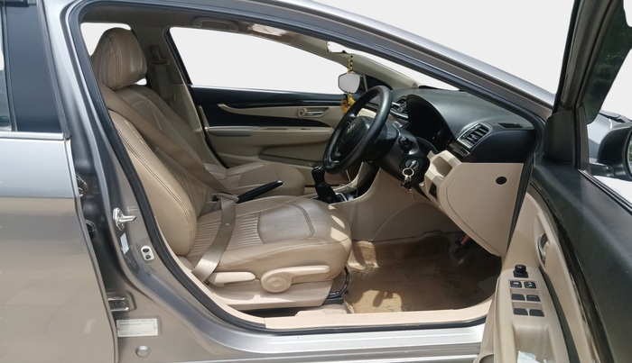 2017 Maruti Ciaz DELTA 1.4 MT PETROL, Petrol, Manual, 53,617 km, interior