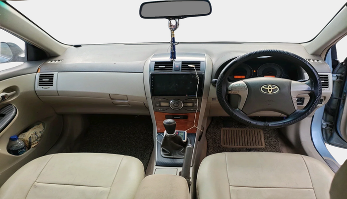 2011 Toyota Corolla Altis G PETROL, Petrol, Manual, 1,14,899 km, interior