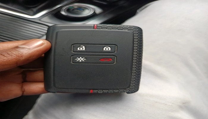 2021 Renault Kiger RXZ AMT DUAL TONE, Petrol, Automatic, 12,686 km, interior