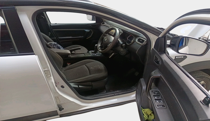 2021 Renault Kiger RXZ AMT DUAL TONE, Petrol, Automatic, 12,686 km, interior