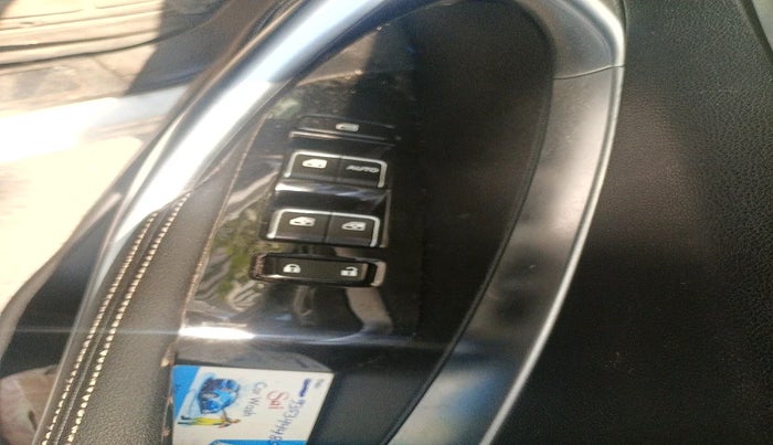 2020 MG HECTOR SHARP HYBRID 1.5 PETROL, Petrol, Manual, 98,452 km, interior