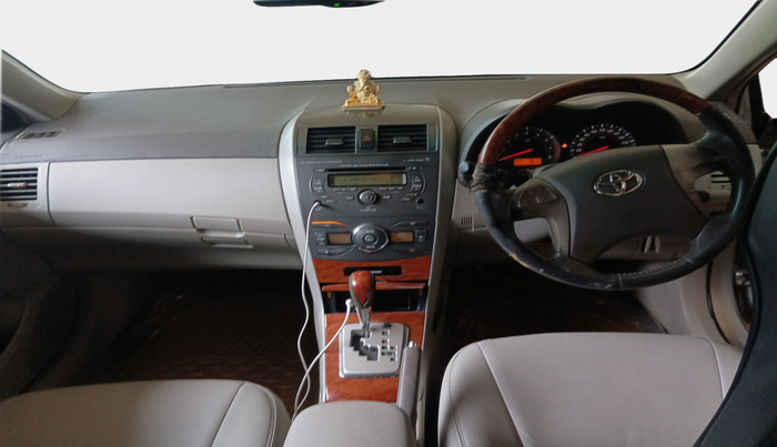2011 Toyota Corolla Altis VL AT PETROL, Petrol, Automatic, 1,17,710 km, interior