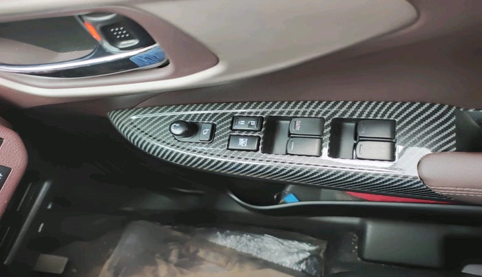 2024 Maruti FRONX ALPHA 1.0L TURBO 6 AT, Petrol, Automatic, 3,218 km, interior