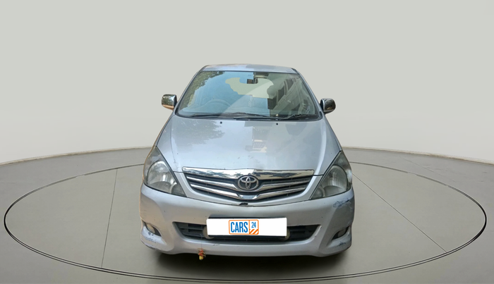 2010 Toyota Innova V 2.5 7 STR, Diesel, Manual, 2,47,936 km, exterior