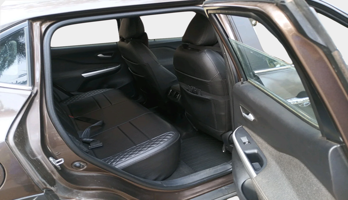 2022 Nissan MAGNITE XV PREMIUM TURBO CVT, Petrol, Automatic, 18,385 km, interior