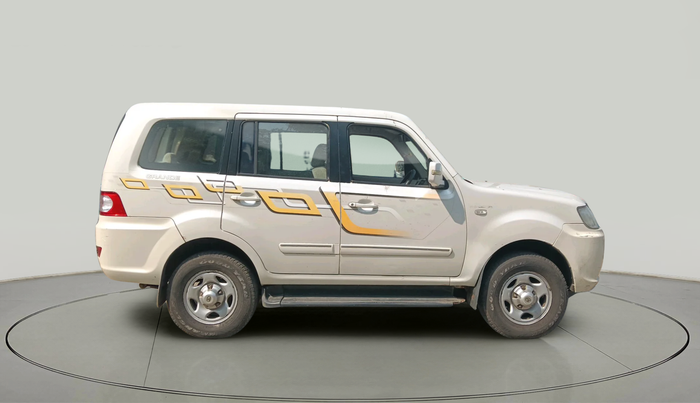 2011 Tata Sumo Grande MK II GX, Diesel, Manual, 1,13,075 km, exterior