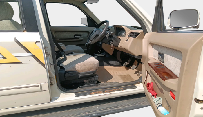 2011 Tata Sumo Grande MK II GX, Diesel, Manual, 1,13,075 km, interior