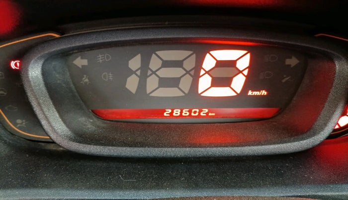 2017 Renault Kwid RXT 02 Anniversary Edition, Petrol, Manual, 28,602 km, interior