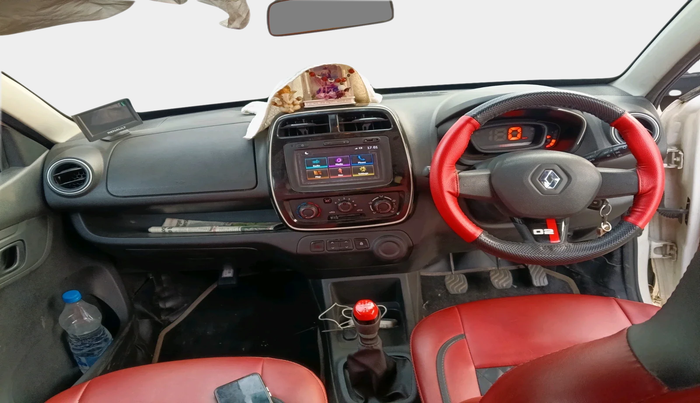 2017 Renault Kwid RXT 02 Anniversary Edition, Petrol, Manual, 28,602 km, interior