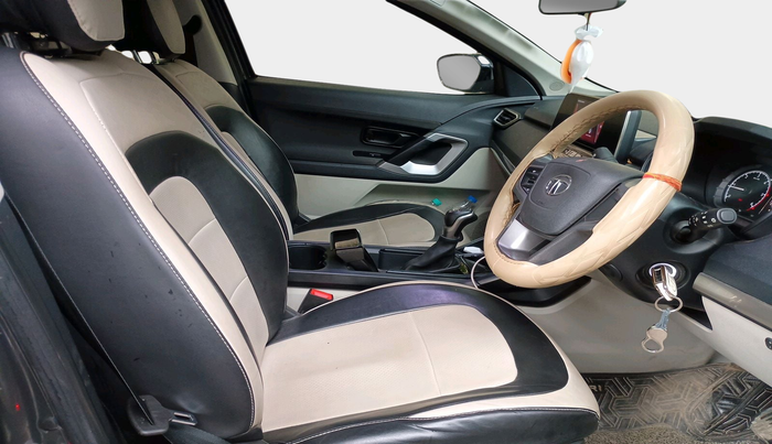 2022 Tata Safari XMA SUNROOF, Diesel, Automatic, 32,979 km, interior