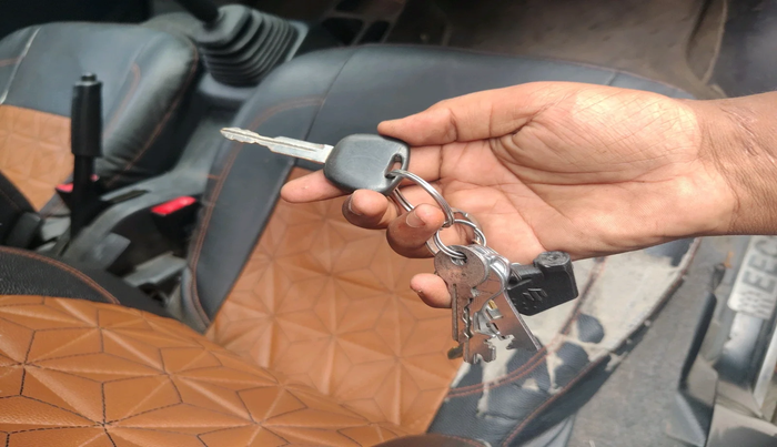 2022 Maruti Eeco 5 STR AC CNG (O), Petrol, Manual, 22,608 km, interior