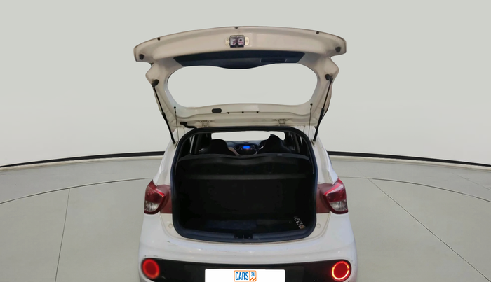 2017 Hyundai Grand i10 MAGNA 1.2 KAPPA VTVT, Petrol, Manual, 1,74,614 km, exterior