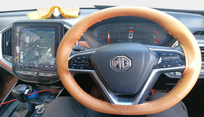 2021 MG HECTOR PLUS SHARP 1.5 PETROL TURBO CVT 6-STR, Petrol, Automatic, 1,06,828 km, interior