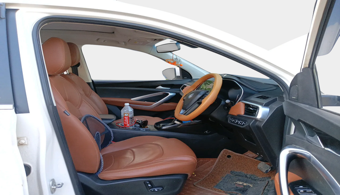 2021 MG HECTOR PLUS SHARP 1.5 PETROL TURBO CVT 6-STR, Petrol, Automatic, 1,06,828 km, interior