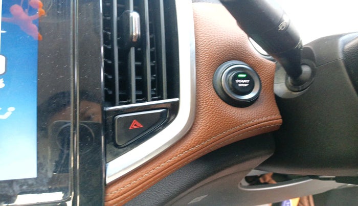 2021 MG HECTOR PLUS SHARP 1.5 PETROL TURBO CVT 6-STR, Petrol, Automatic, 1,06,828 km, interior