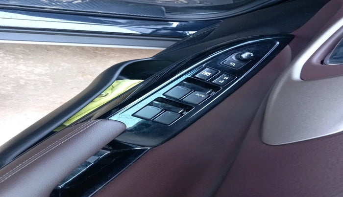 2024 Maruti FRONX ALPHA 1.0L TURBO 6 AT, Petrol, Automatic, 3,241 km, interior