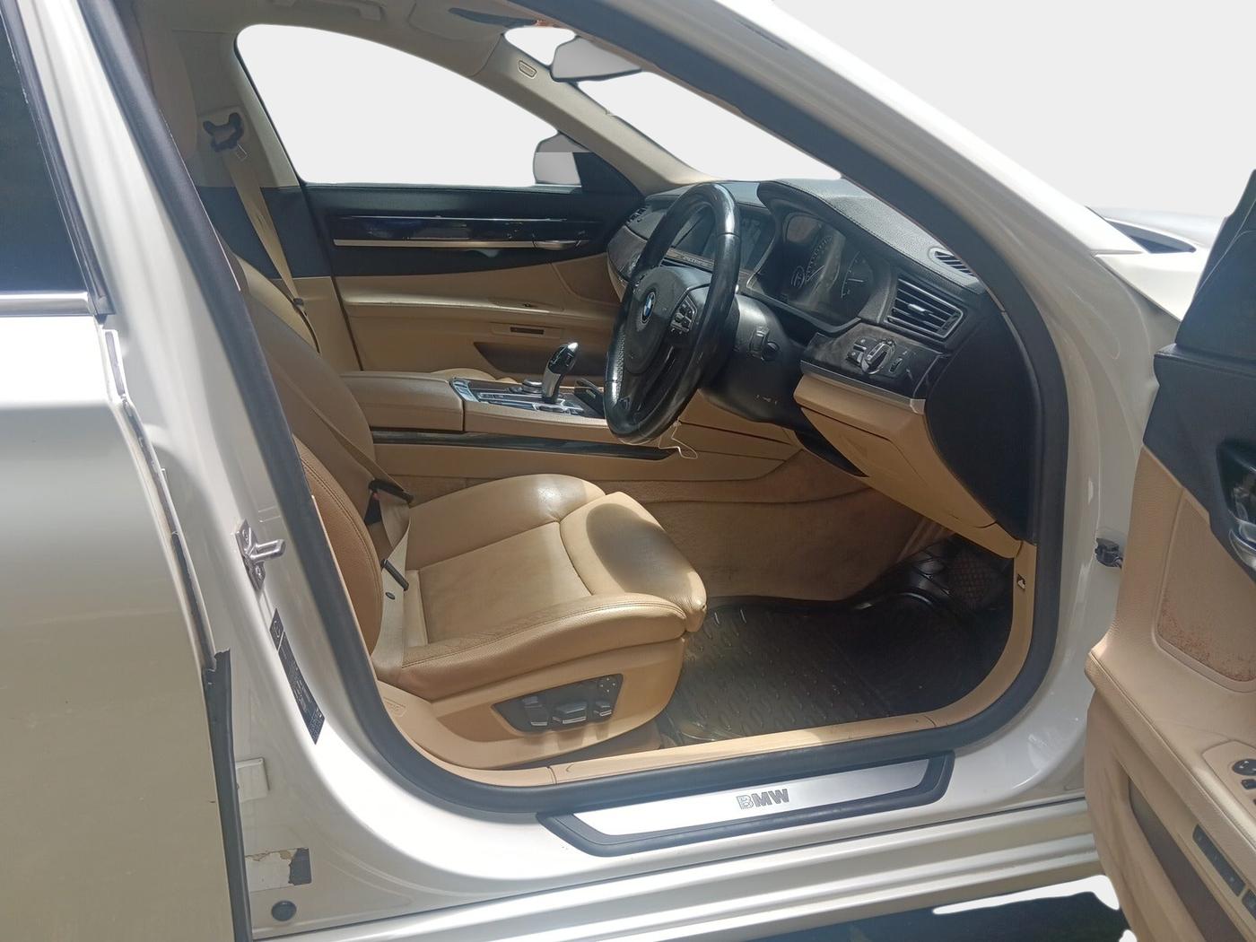 2011 BMW 7 Series 730Ld, Diesel, Automatic, 1,15,200 km, interior