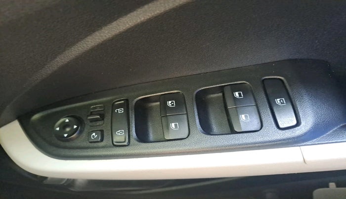 2023 Hyundai VENUE SX 1.5 CRDI, Diesel, Manual, 20,831 km, interior