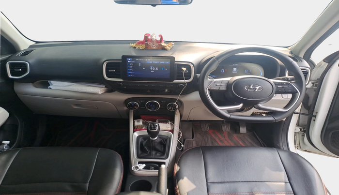 2023 Hyundai VENUE SX 1.5 CRDI, Diesel, Manual, 20,831 km, interior