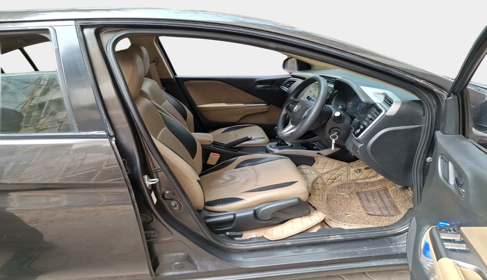 2016 Honda City 1.5L I-DTEC V, Diesel, Manual, 1,11,127 km, interior