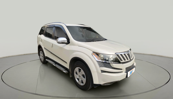 2015 Mahindra XUV500 W6, Diesel, Manual, 1,11,355 km, exterior