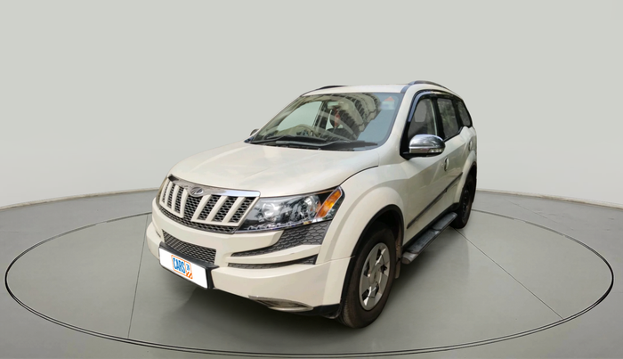 2015 Mahindra XUV500 W6, Diesel, Manual, 1,11,355 km, exterior