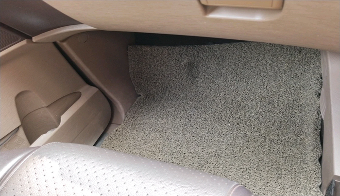 2015 Mahindra XUV500 W6, Diesel, Manual, 1,11,355 km, interior