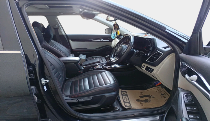 2021 KIA SELTOS HTX 1.5 PETROL, Petrol, Manual, 63,463 km, interior