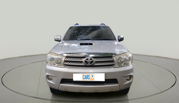2010 Toyota Fortuner 3.0 4X4 MT, Diesel, Manual, 3,06,092 km, exterior