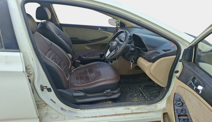 2012 Hyundai Verna FLUIDIC 1.6 CRDI SX, Diesel, Manual, 1,50,001 km, interior