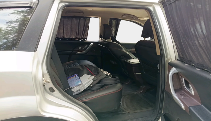 2014 Mahindra XUV500 W6, Diesel, Manual, 94,672 km, interior