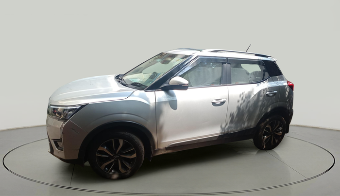 2020 Mahindra XUV300 W8 (O) 1.2 PETROL, Petrol, Manual, 40,783 km, exterior