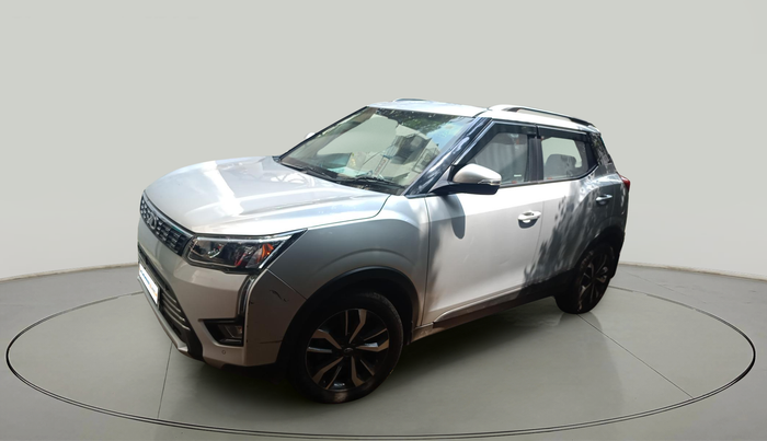 2020 Mahindra XUV300 W8 (O) 1.2 PETROL, Petrol, Manual, 40,783 km, exterior